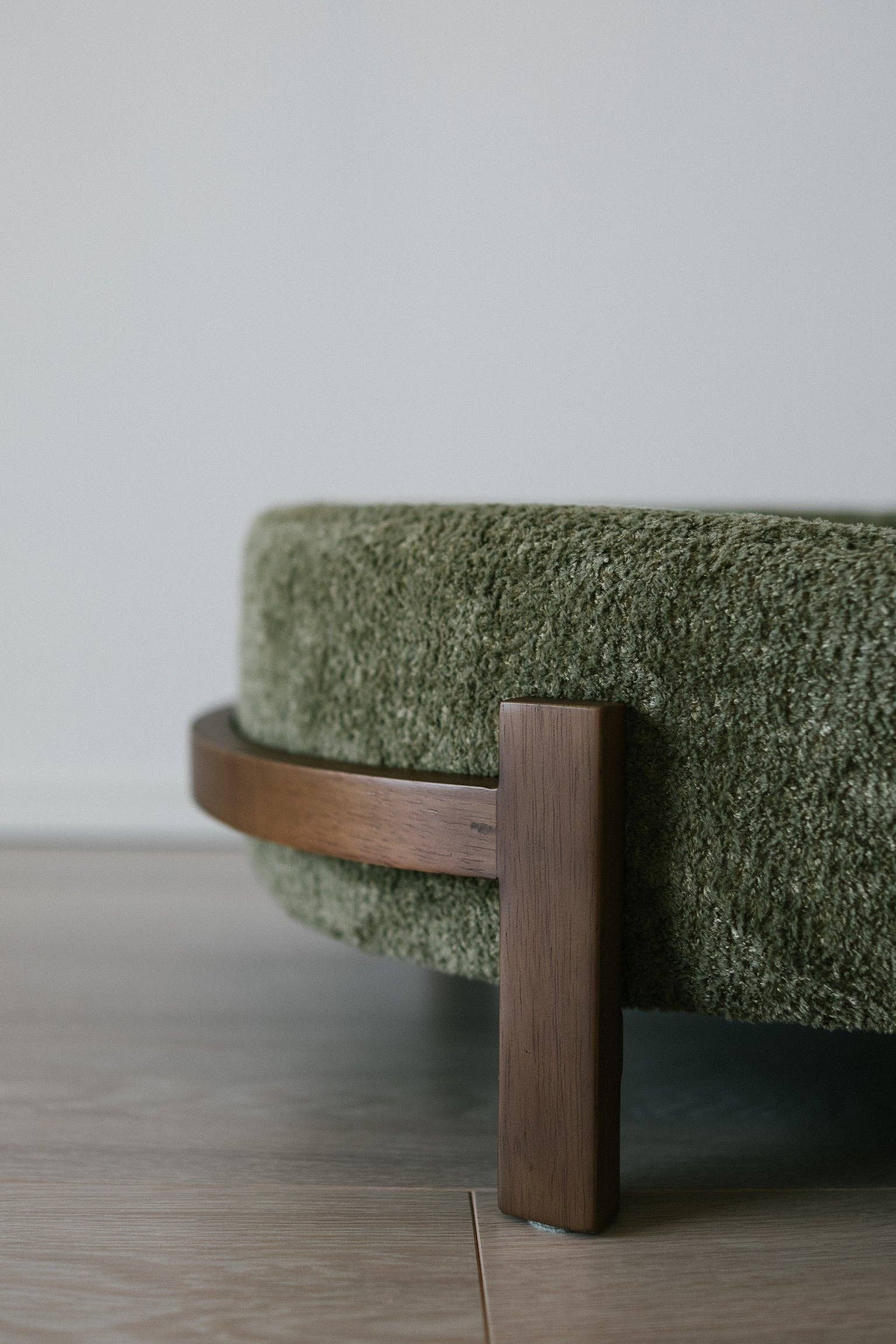 Belle v2: The Studio (Standard) / Sandstone